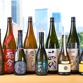 【飲み放題&豊富な酒類】コースにはこだわりのお酒が楽しめる飲み放題付き!全国から厳選したプレミアムな日本酒やウイスキー、お好みのお酒を選びながら、至高のお寿司とお肉とのペアリングを心ゆくまでお楽しみいただけます!