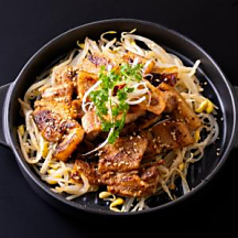 〈人気の韓国料理〉デジカルビ