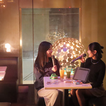 カラオケや人気ゲームも無料で満喫！楽しいひとときを過ごせるので打ち上げや二次会利用にもぴったり