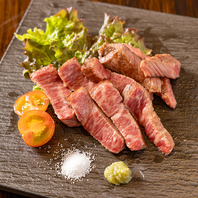 五感で味わう至高の炭火焼をご提供いたします。