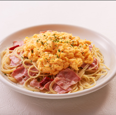 たまごとベーコンの白ワイン風味