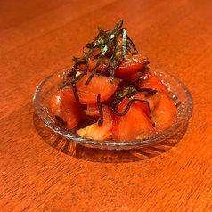塩昆布と大葉のトマト和え