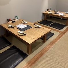 博多やさい巻き串 つくね 寅松 六本松店の雰囲気1