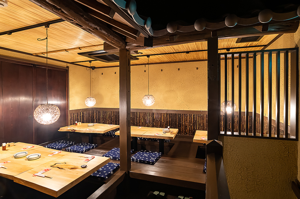 掘りごたつ個室あり！人数に合わせて取り揃えています。