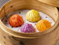 彩り豊かな8種の小籠包登場！ 