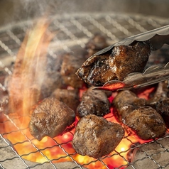 炭火もも焼き炎摩の特集写真