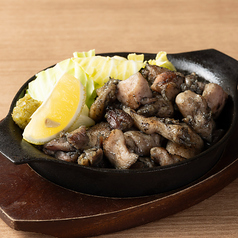九州産親鶏の炭火焼き