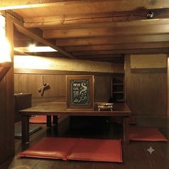 隠れ家dining Roots ルーツ 姫路駅前店の雰囲気2
