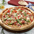 料理メニュー写真&nbsp;★オルチャ（ソーセージ、厚切りベーコン、グリーンアスパラ、トマト、エビ）