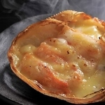こだわり一品『カニ甲羅グラタン』海鮮料理は刺し/焼き/揚げなどあらゆる調理法でご提供♪