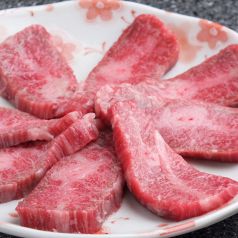 仕入れから仕込み、保存方法にまでこだわったお肉。