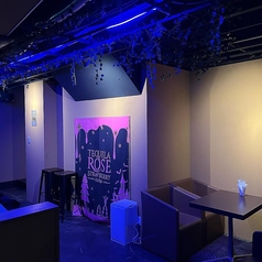 店内広々テーブル席もおすすめです!