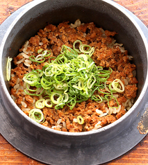 鶏そぼろ釜飯