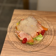 サーモンの泡醤油のカルパッチョ