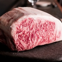 ◆最高級黒毛和牛を使用した肉料理が自慢です。