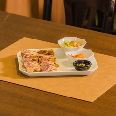 グゼーボーズセット(羊胃袋餃子セット)