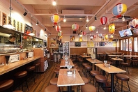 明るく過ごしやすい店内