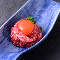 料理メニュー写真 神戸牛　炙りユッケ
