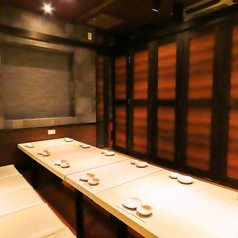 【くつろぎの掘りごたつ】足を伸ばしてゆっくりおくつろぎいただける掘りごたつ席もご用意しております。打ち上げや飲み会、女子会などにぜひご利用ください。