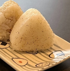 出汁塩むすび（ノドグロ）