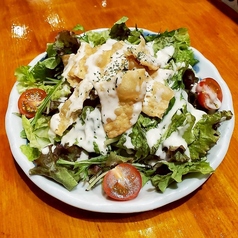 餃子の皮のパリパリサラダ