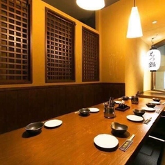 10名様までの掘りごたつ完全個室です。充電器があります。