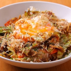 豚焼きそば月見のせ