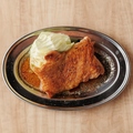 料理メニュー写真&nbsp;250℃鉄板で仕上げる鶏のガブリ焼き/悪魔の誘惑、鉄板トンテキ