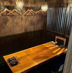 【6名様用半個室】人数に合わせて区切られるテーブル席