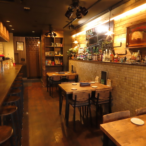 IRIES Bar&Grill �A�C���[�Y �o�[�A���h�O����