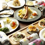 【自慢の料理】多彩なジャンルの一品をお手頃価格で満喫！季節限定メニューも◎