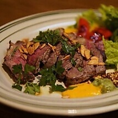 肉本来の美味しさを実感！こだわりのステーキで満腹◎