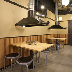 【4名様×2】飲み会に最適なテーブルです。