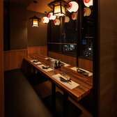 当店では、周りを気にせずゆっくり過ごせる個室席が人気です。落ち着いた雰囲気の中で、おいしい料理とお酒を楽しみながら仲間との時間を満喫していただけますデートや女子会、会社の飲み会、ちょっとしたお祝いにもぴったり。