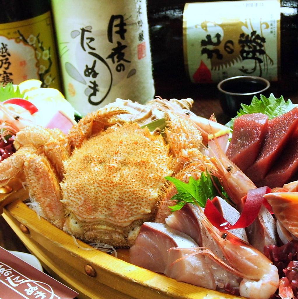 豪快な舟盛りは観光の方にも大人気