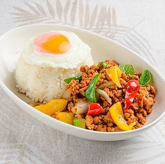 〇(ガパオライス/カオマンガイ)