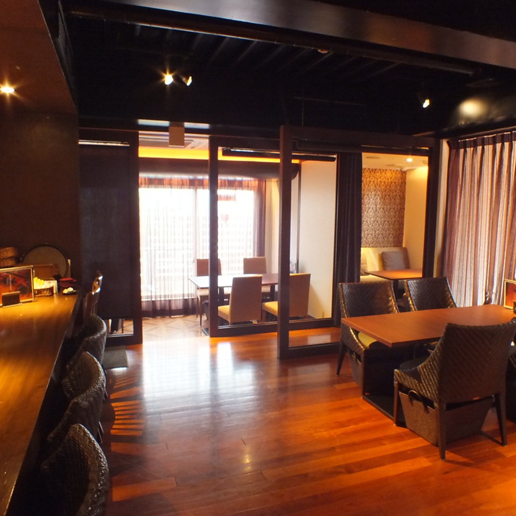 30名～50名様で貸切可★結婚式の2次会や同窓会などにいかがでしょうか？レイアウトも自由に変更可♪