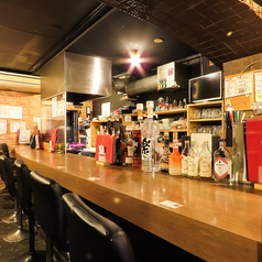 お一人様歓迎。スタッフとの会話も楽しめます♪