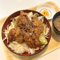 【昼は安くて旨い定食とどんぶり】