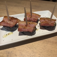 ベーコンとナスのピンチョス