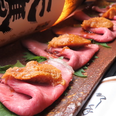 二代目生うにと自家製ローストビーフ~自家製ウニ醤油~