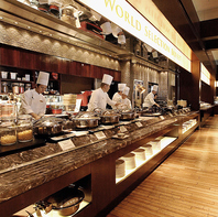 ビッグスケールのバイキングカウンター