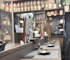 お一人様から大歓迎です。お食事を楽しむのも良し、お酒を楽しんでも良しです!!