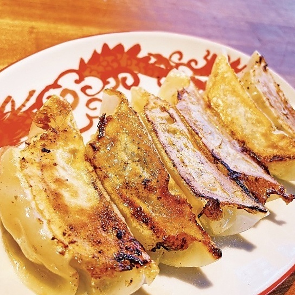 宇都宮といえば餃子ですよね！「ドラゴン軒」の餃子は種類豊富♪チーズ餃子やメキシカン餃子が人気♪