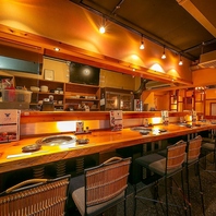 落ち着くカウンター席