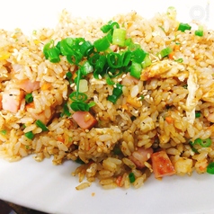 炒飯好きが唸るにんにく醤油のレタス炒飯/高菜炒飯/鮭レタス炒飯