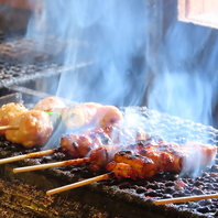 こだわりの炭火焼鳥や一品料理も充実♪