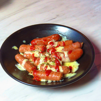 お酒との相性抜群な【ピザ風チーズソーセージ】★