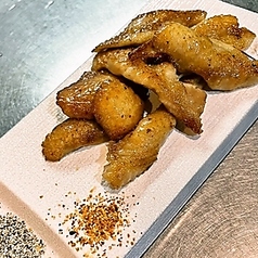 鶏皮のカリカリ焼き