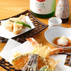 【当店のおすすめ！】天ぷら盛合せの写真